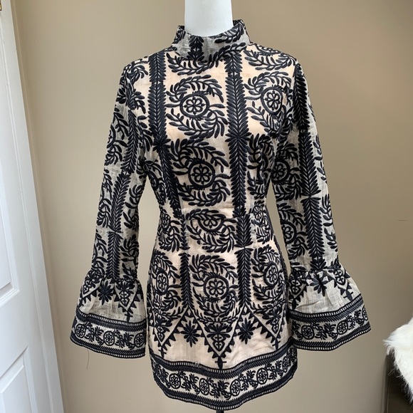 Missguided Black Lace Frill Sleeve Shift Dress - Picture 1 of 6